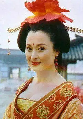 范冰冰和樱桃的杨贵妃,谁比较漂亮

