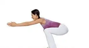 肥瑜伽动作帮你轻松平腹