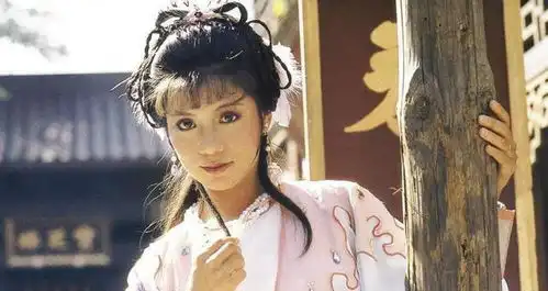 她是最经典的黄蓉,成为一代人的美好回忆,却在正红时结束生命
