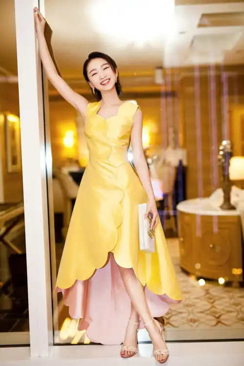 茱萸粉雾霾蓝收起来明媚黄才是春天的正确打开方式
