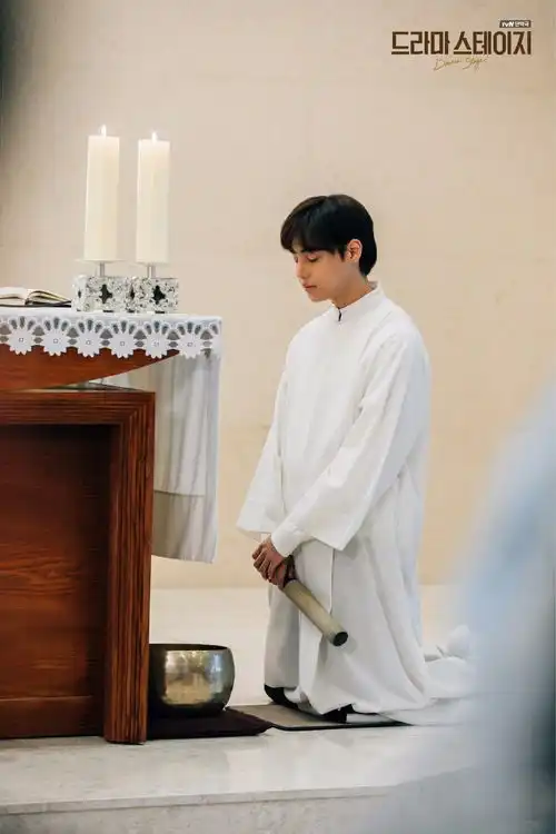 one出演花游记,饰演邪魅网瘾少年
