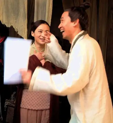 李亚鹏版射雕英雄传幕后剧照看到郭靖黄蓉的替身了