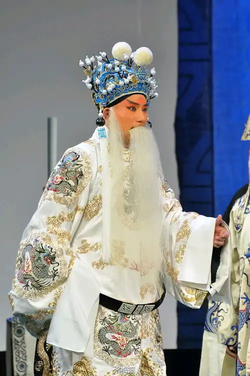 关于红楼梦中的服饰查考