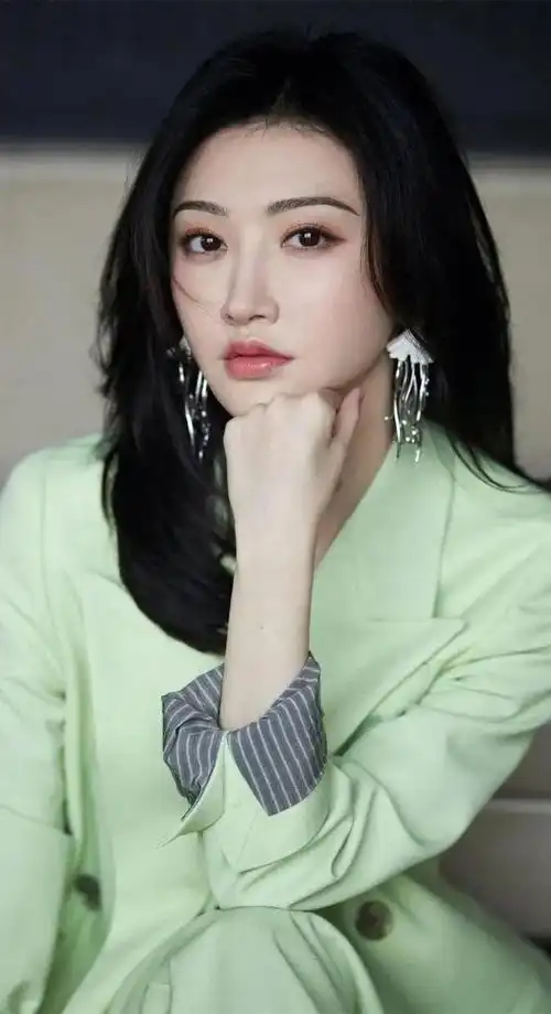 白鹿杨幂李沁景甜,谁最美