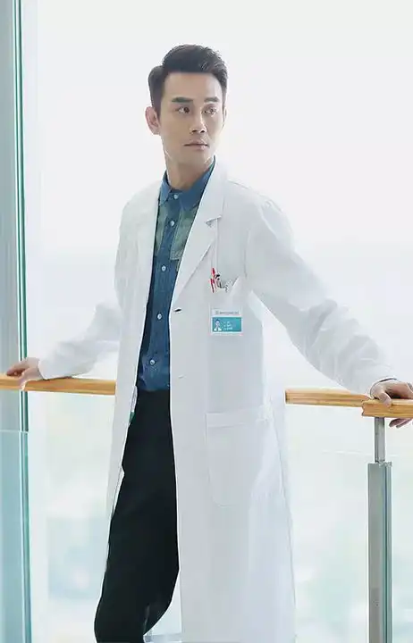 一波白大褂男神来袭制服的杀伤力原来这么强

