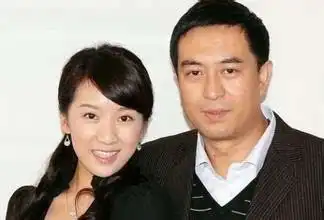 蜗居海藻宋思明8年后同框张嘉译儒雅李念成阔太
