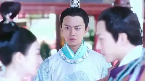 大唐荣耀安二哥抱着沈珍珠,结果这一幕被广平王看见误会了