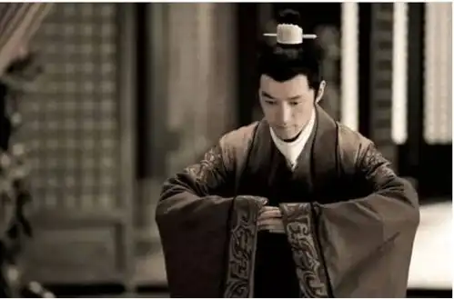 古人经常往袖子里放银子,袖子为什么能放东西,他们就不怕丢吗