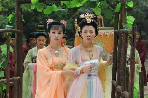 高铁上无座光头男抢占座位,面对有座者口出狂言,惹众怒遭群殴
