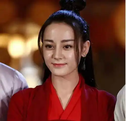 烈火如歌迪丽热巴的眉毛丑爆了
