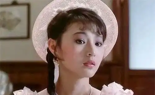 最美鬼后王小凤入戏太深患抑郁症,丈夫为救她甘愿花光8亿
