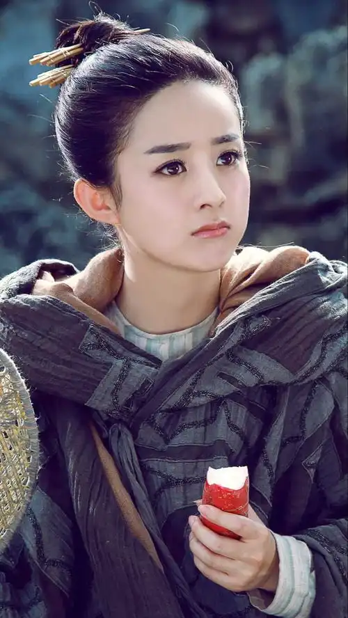 赵丽颖因档期错过脱骨香,徐璐来充当女主完胜她
