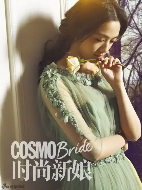 汤唯登时尚杂志封面造型清新妩媚