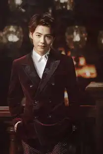 马天宇登时尚杂志封面华丽复古彰显王子气质
