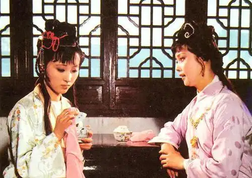 红楼梦放不下的薛宝钗,却去教训早已放下的林黛玉
