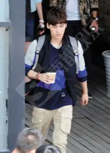 李易峰古剑奇谭后继续演木头脸盗墓笔记继续挑战零表情表演