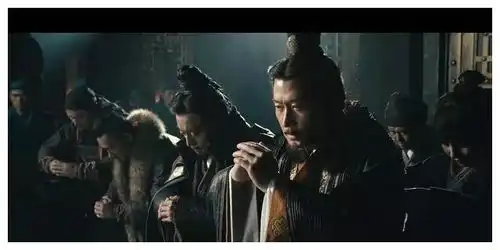 鸿门宴前项羽就想杀刘邦,刘邦是如何高情商自救
