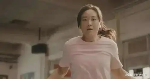 贾玲自曝瘦100斤杀青当天吃30块巧克力,新电影定档大年初一