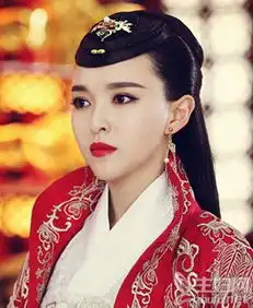 锦绣未央唐嫣古装发型华丽变身演绎霸气女王
