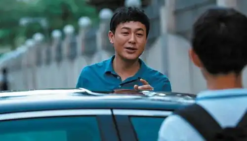 45岁仍旧租房住,张颂文再次回应买房问题以前买不起现在不想买