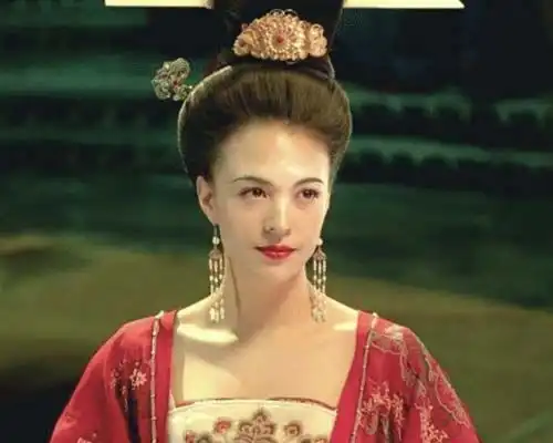 盘点历往杨贵妃扮演者,林芳兵最为经典,贾玲喜感,韩雪略显骨感
