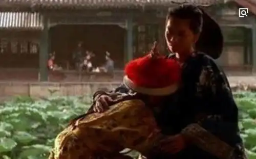 溥仪乳母为何让溥仪念念不忘九岁断奶,结婚后还去找她
