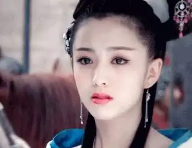 佟丽娅美貌上线文艺汇演如异域公主,已经34岁了却美如天仙
