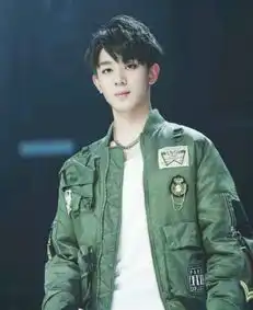 x玖少年团成员夏之光要减肥,粉丝为何不穿裤子