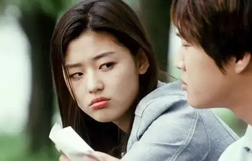 颜值巅峰时期8位韩国女星旧照对比公开,李英爱30年前让人惊艳
