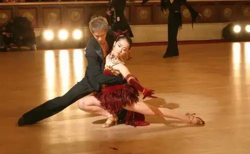 文根英久违营业,34岁憔悴显老,网友难以置信演过宋慧乔小时候