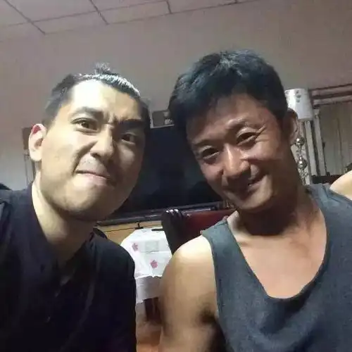 你有一份暑期安全知识漫画待查收是战狼2分镜师画的,他想说......
