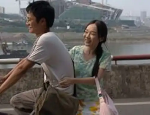 长江里的浮尸理发师与同居女友发生争执,将其掐死后分尸
