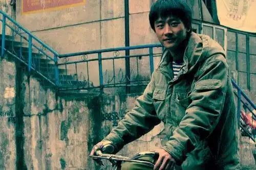 又一渣男实锤黄轩上位史,以及他背后的众多女人们
