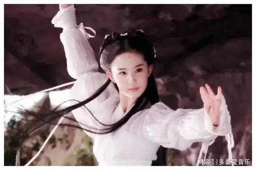 别看刘亦菲现在被称作天仙,年轻时还真美不过董洁,陈坤眼光真毒
