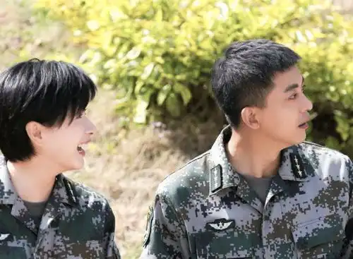 五部被称为中国版太阳的后裔的军旅剧,李易峰杨洋将隔空打擂
