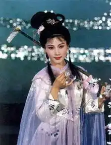 荧屏姨太太专业户现实中却让人意想不到
