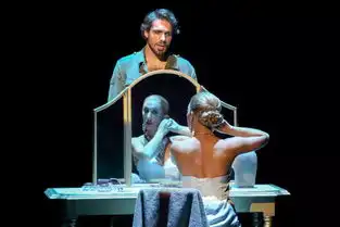 比歌剧魅影更痴狂,比猫更凄艳韦伯的这首歌曲响起,一代天后泪洒当场