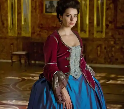 女皇叶卡捷琳娜夺丈夫皇位养23个情人,还说没有爱一天也活不了
