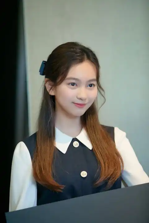 真的好好长大了7号房的礼物中妍思葛素媛近况公开,网友还是一样漂亮可爱