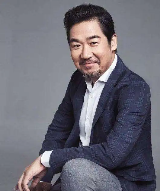 国家一级演员张国立的学识有多渊博我在颐和园等你给你答案
