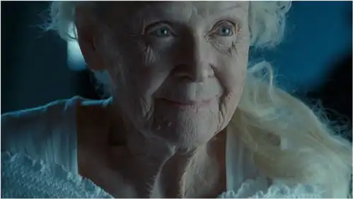 超过100万人在豆瓣评出9.4分,承载着当代年轻人所有记忆的泰坦尼克号