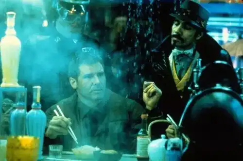 银翼杀手2049本周上映,赶紧来复习一下1982年的银翼杀手
