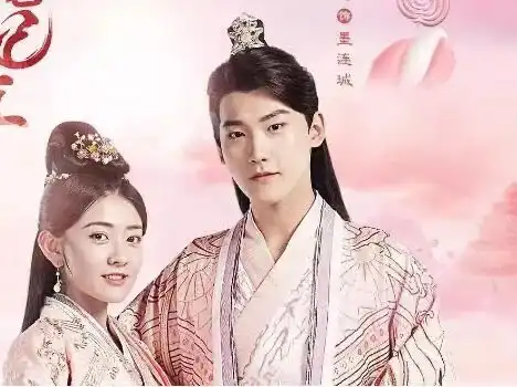 梁洁一人分饰三角,双世宠妃3首播放了8集,甜宠剧情停不下来
