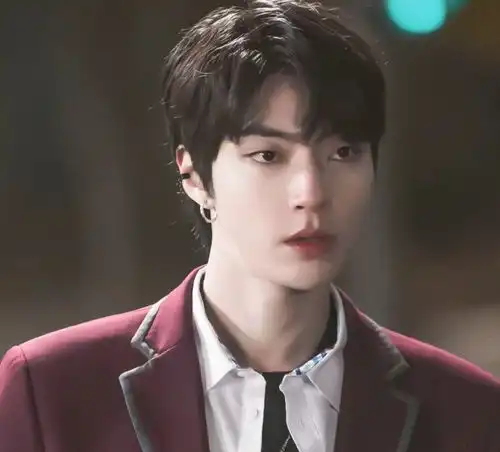 粉丝投稿黄寅烨壁纸
