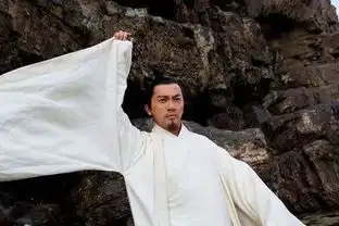 他实力不下乔峰,为成就乔峰战神名号,金庸让他错过与乔峰交手
