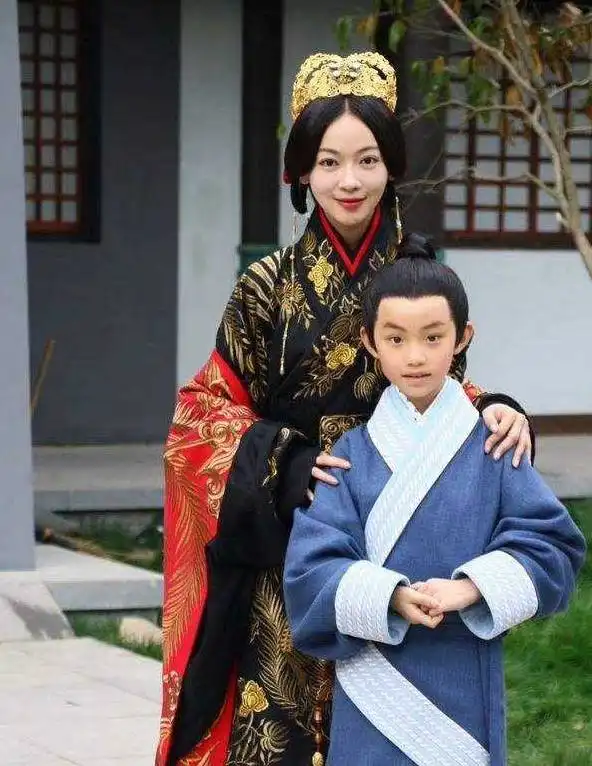 秦始皇亲爹嬴子楚当过质子,生活窘迫,戴了绿帽,35岁去世
