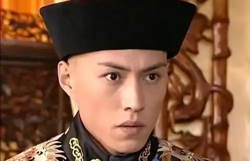 他18岁出道,也曾千人千面,41岁打上了精英标签,让观众产生疲劳