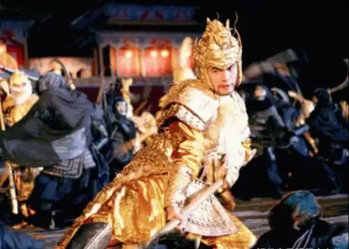 满城尽带黄金甲虽然看着很美丽,但是它的背后却惨无人道
