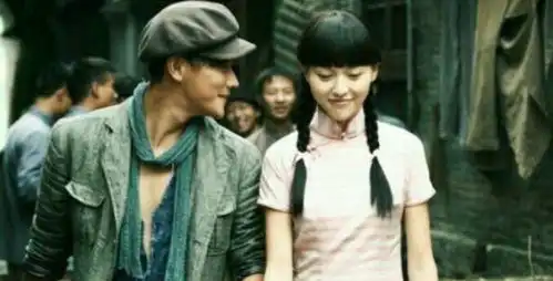 乱世佳人重播收视夺冠除催泪重心恋,唐嫣演技成最大亮点
