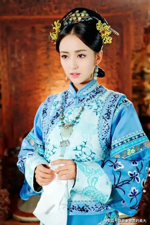 佟丽娅穿轻薄纱衣的古装造型不耐看我怎么总耐不住想看
